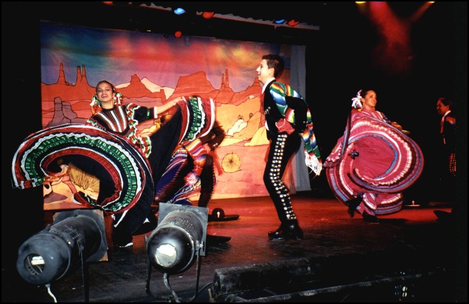 D8 Dance Mex.jpg