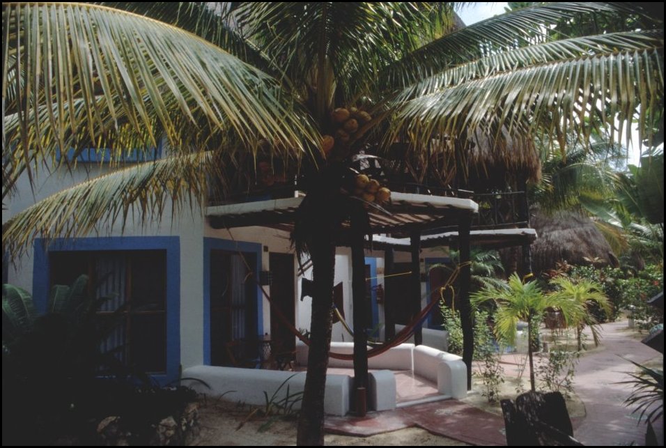 MEX  Carmen Bungalow3.JPG