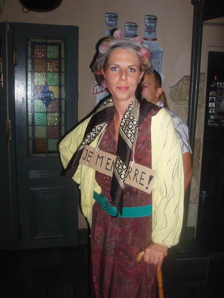 4_enterrement Tania_trois huit_03.JPG